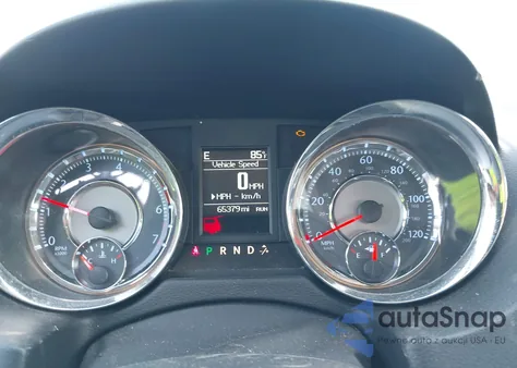 2014 Chrysler Town & Country Touring z USA, uszkodzony, nr VIN 2C4RC1BG0ER454924